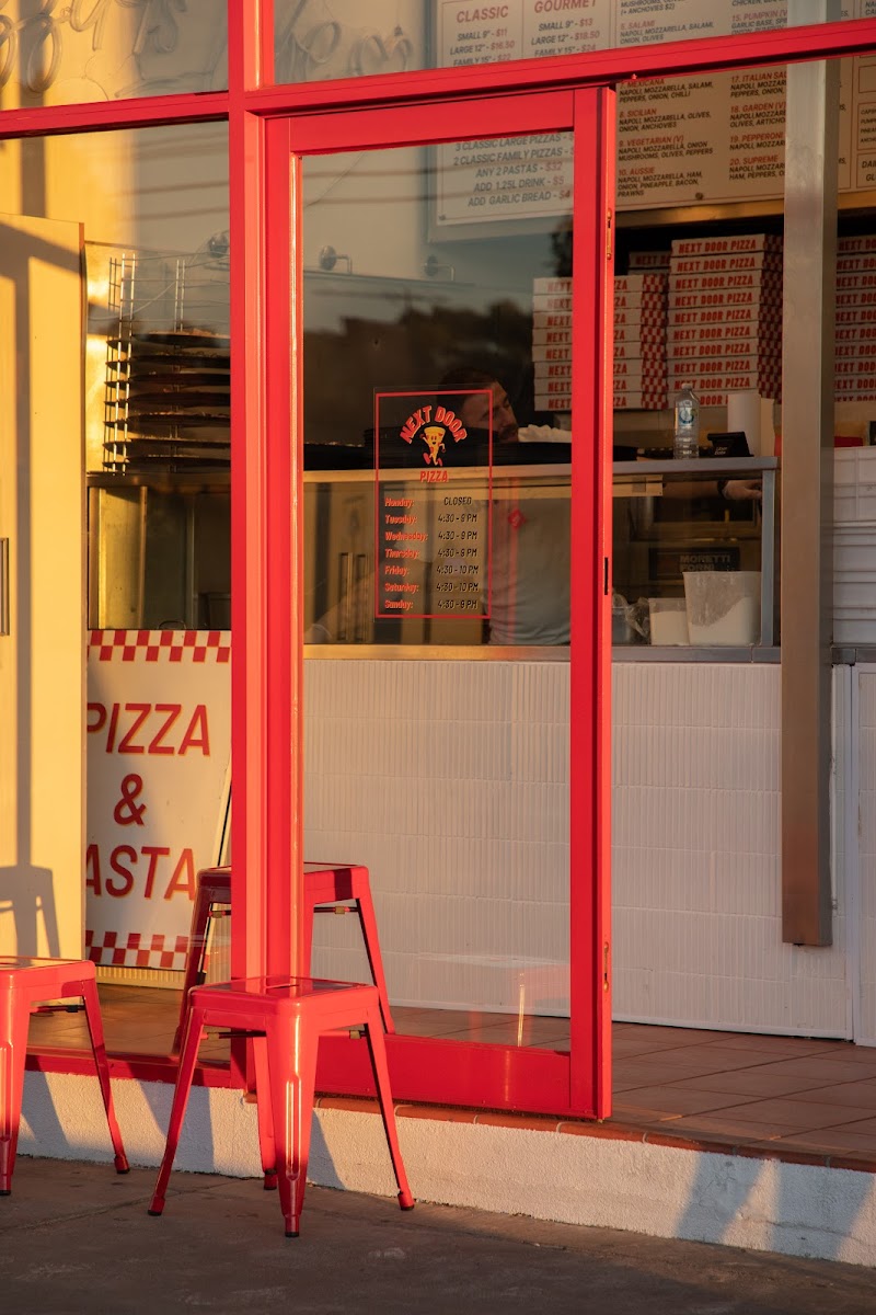 Next Door Pizza - Kingsbury